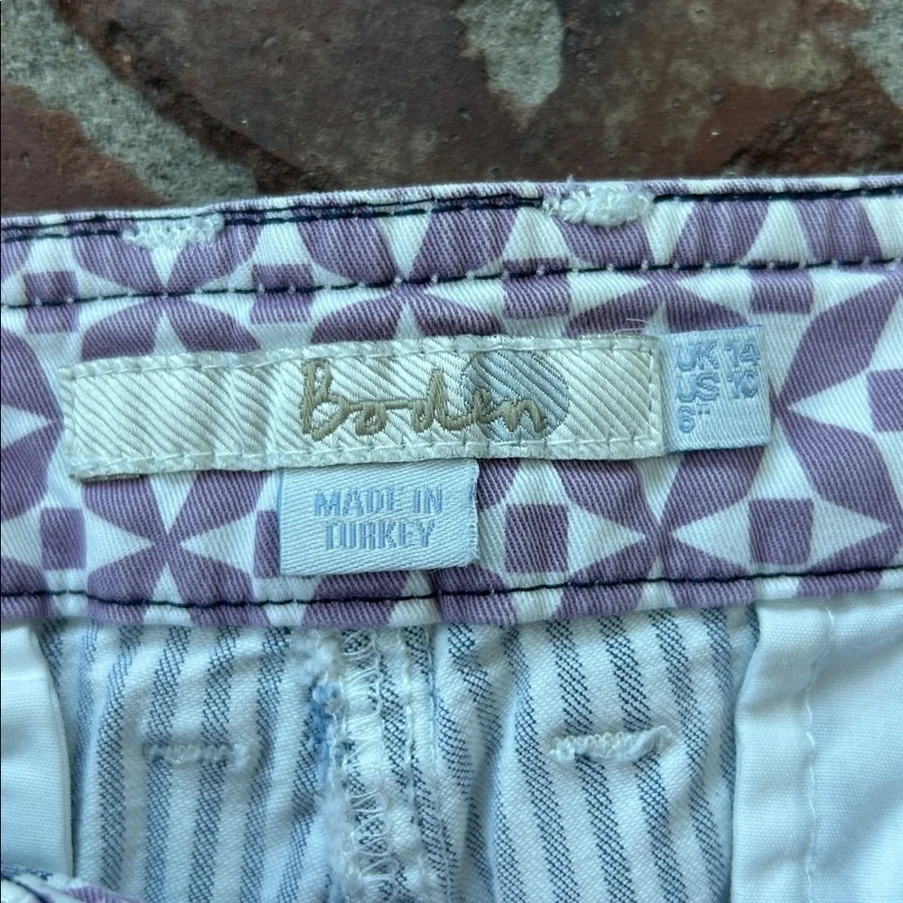 Boden Striped 6” Shorts